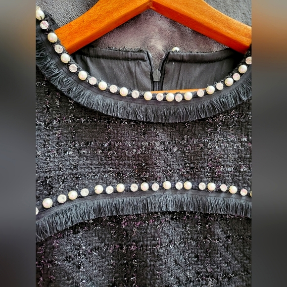 Amazing Dress - Picture 3 of 3